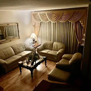 Adele House Private King Homestay Portland